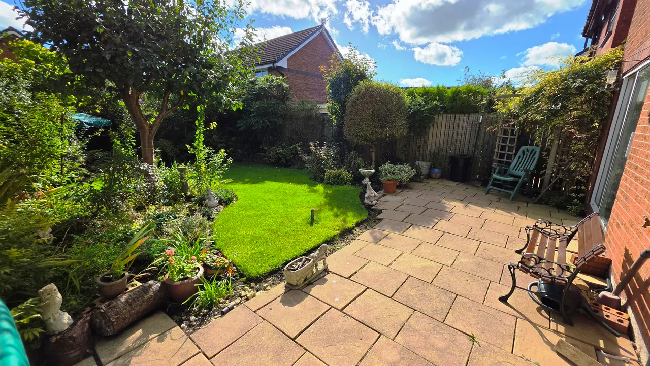 Peregrine View, Droylsden, M43, photo 21