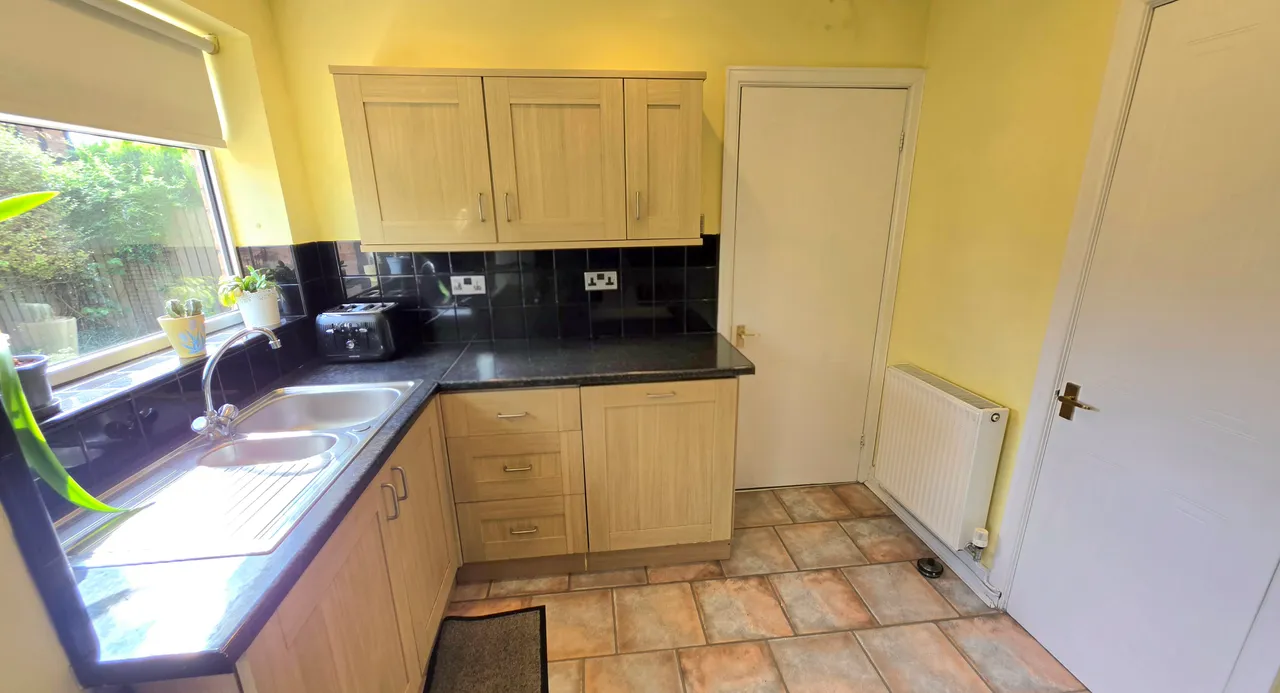 Peregrine View, Droylsden, M43, photo 9