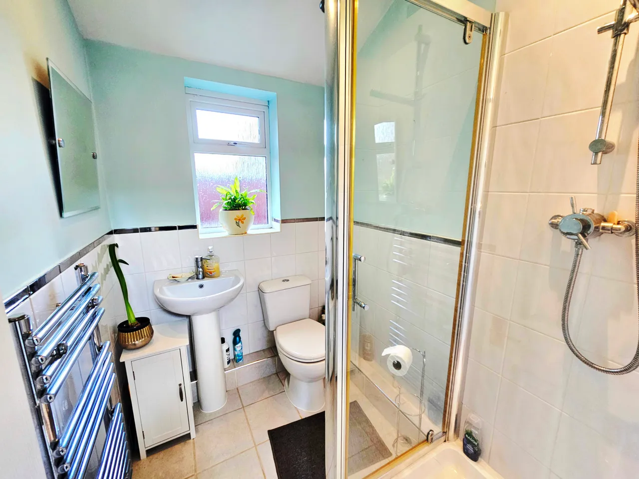 Peregrine View, Droylsden, M43, photo 13