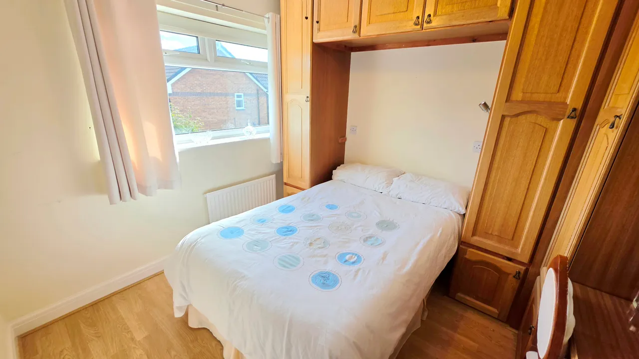 Peregrine View, Droylsden, M43, photo 17