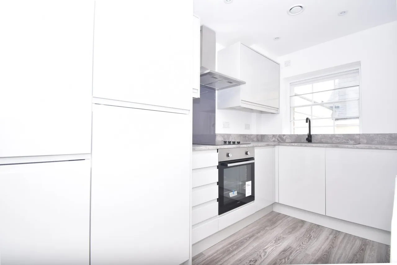 Harmer Street, Gravesend, DA12, photo 6
