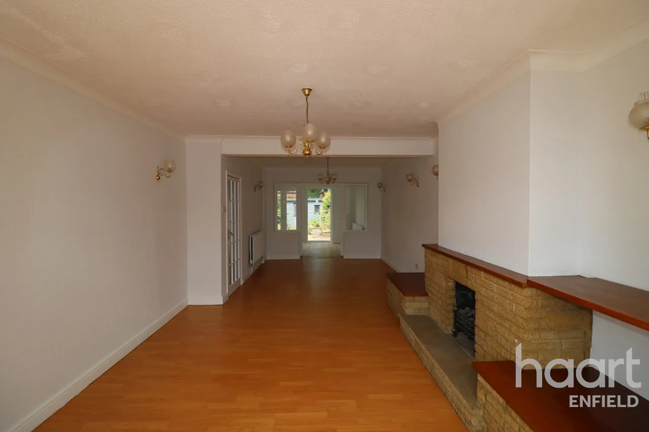 Barnet, EN4, photo 10