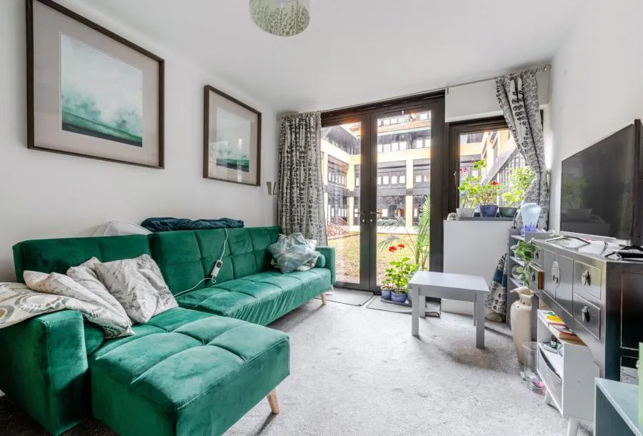 Whitchurch Lane, Bristol, BS14, photo 2