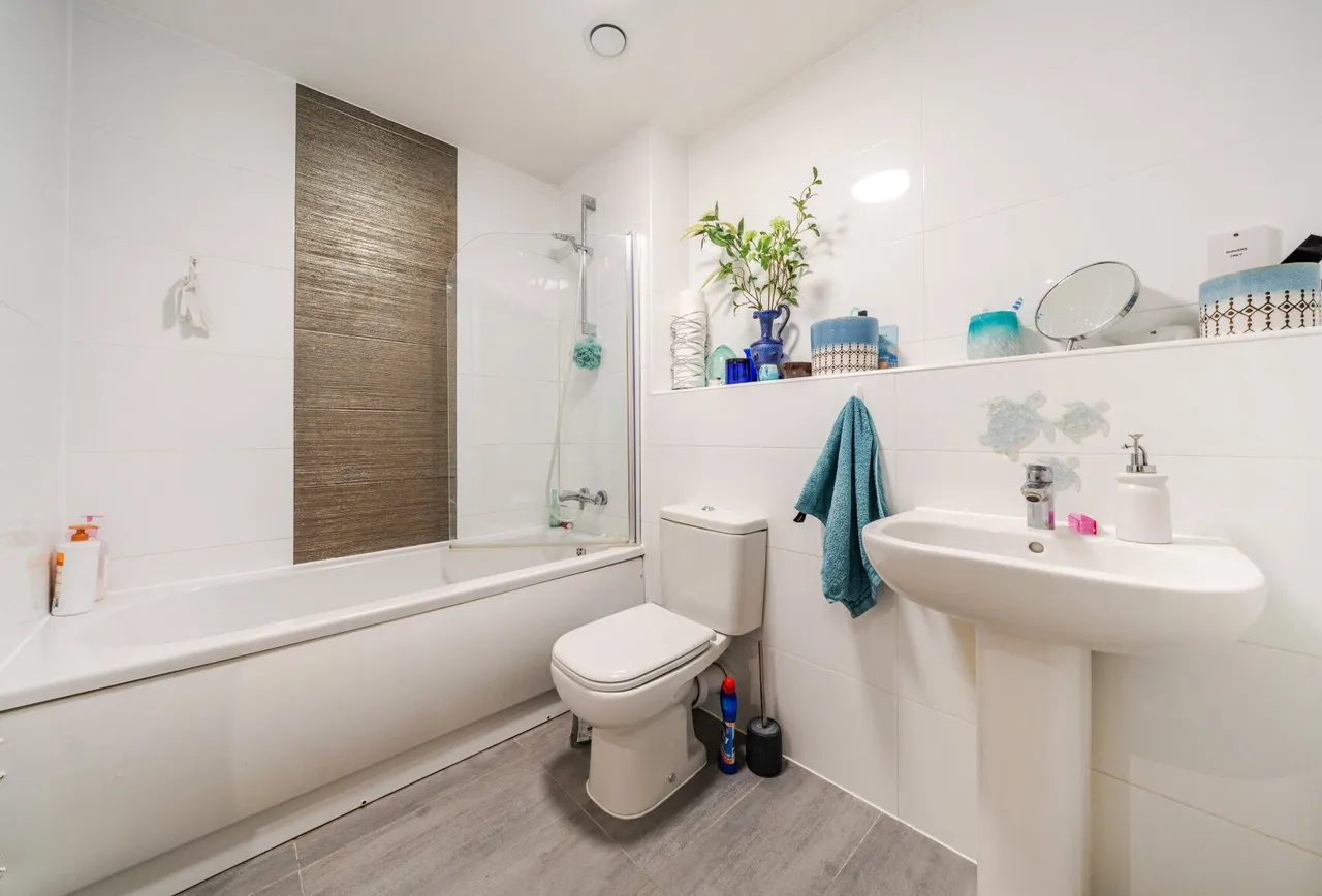Whitchurch Lane, Bristol, BS14 0TL, photo 10