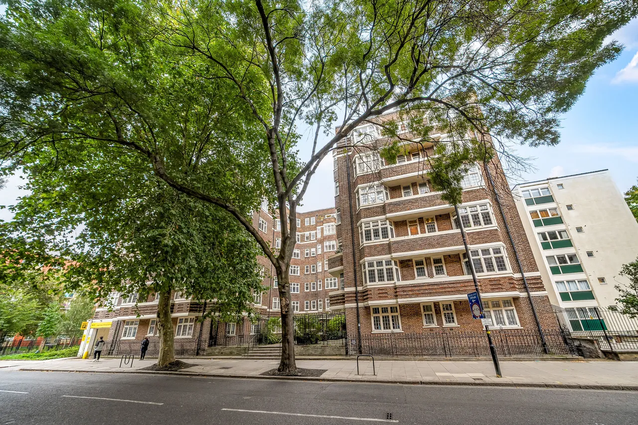 2 bed flat to rent — 130 Clare Court, Judd Street, London