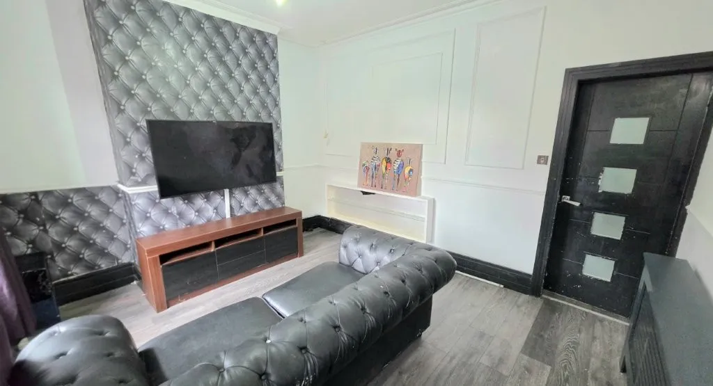 Holyoake Street, Droylsden, M43, photo 5