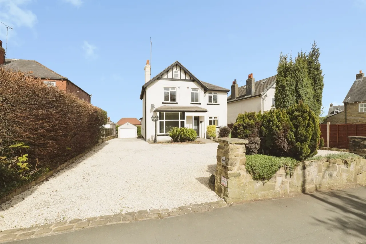 4 bed house for sale — Main Street, Shadwell, Leeds