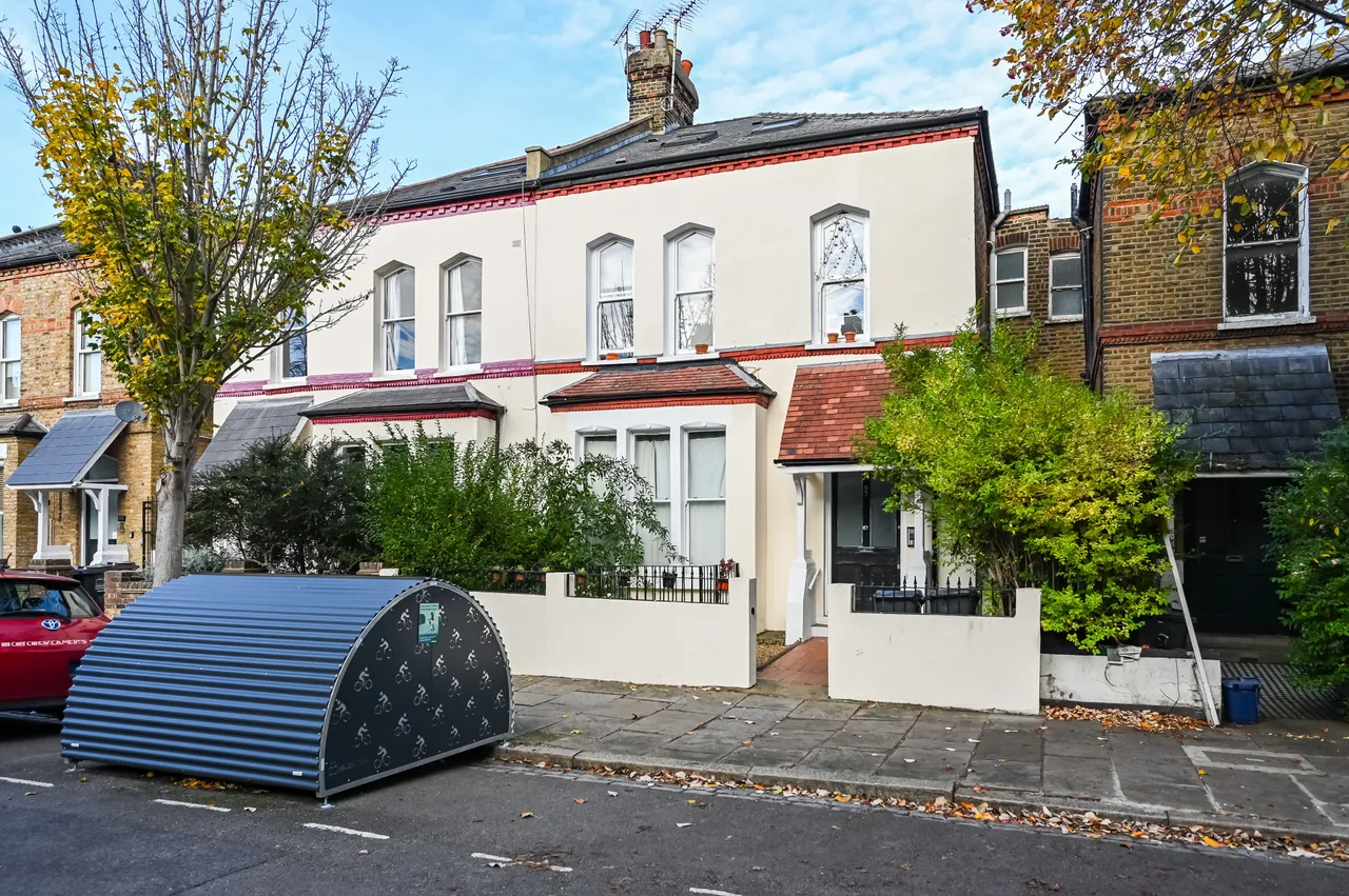 Flat 3, 97 Finsbury Park Road, London, photo 6
