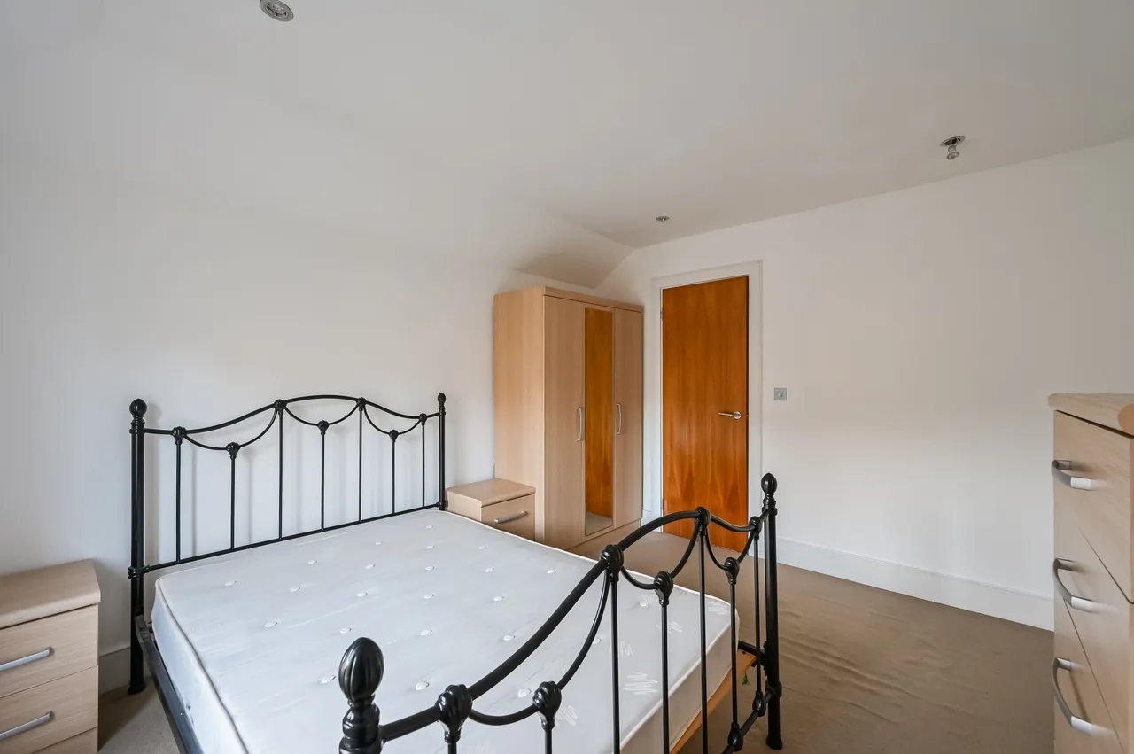 Flat 3, 97 Finsbury Park Road, London, photo 7