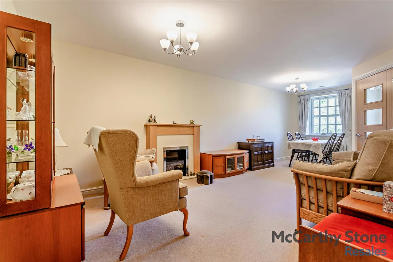 Barnhill Road, Chipping Sodbury, BS37, photo 2