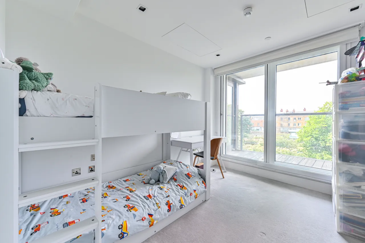 Flat 32, Wolfe House, London, photo 11