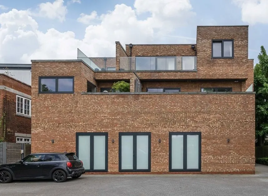 Adams Close, Finchley, N3, photo 2