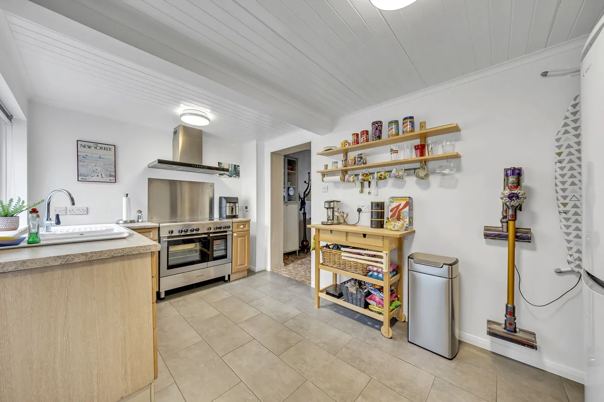 Marlborough Road, Romford, RM7 8AJ, photo 9
