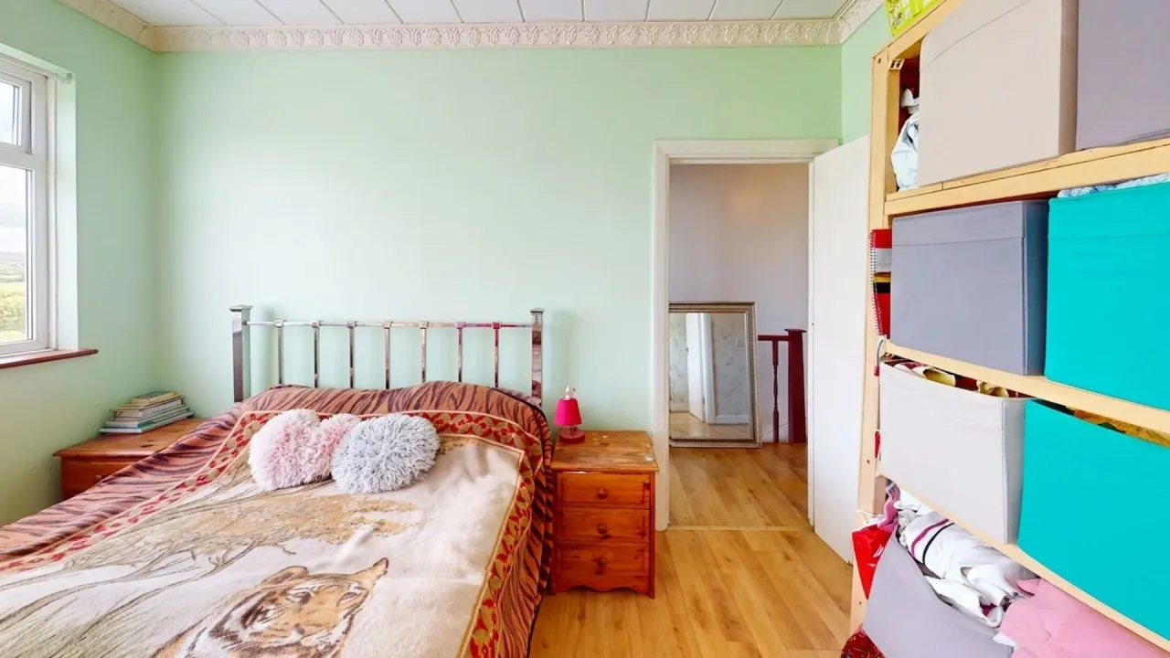 Woodmansterne Road, London, SW16, photo 4