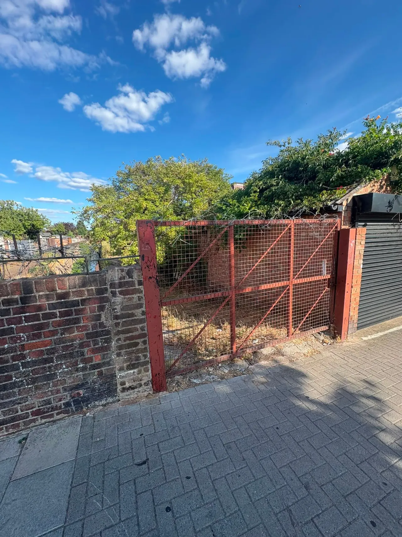 Woodmansterne Road, London, SW16, photo 12