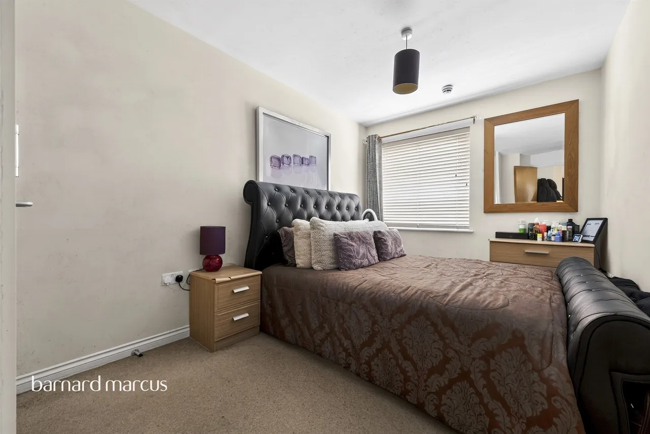 Tilley Road, Feltham, TW13, photo 9
