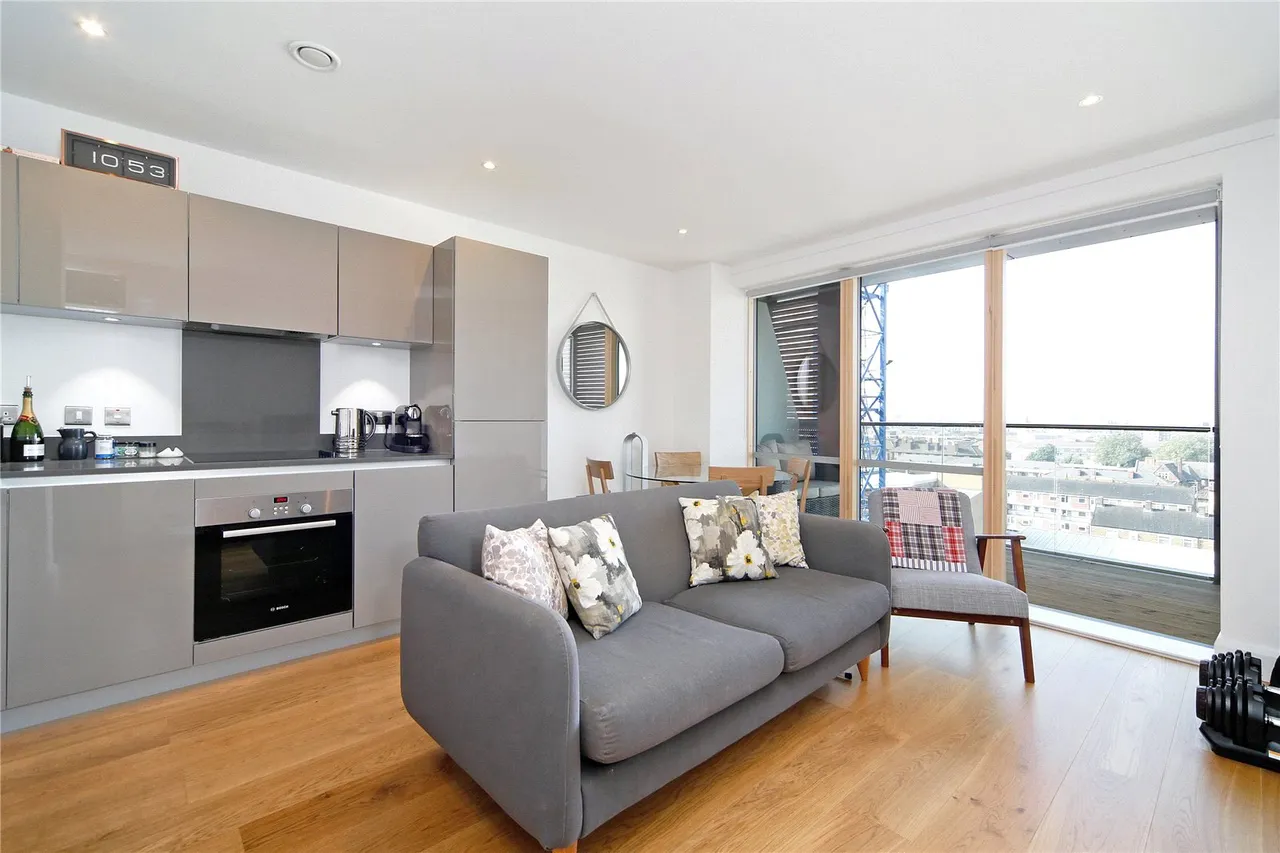 Barry Blandford Way, London, E3, photo 3