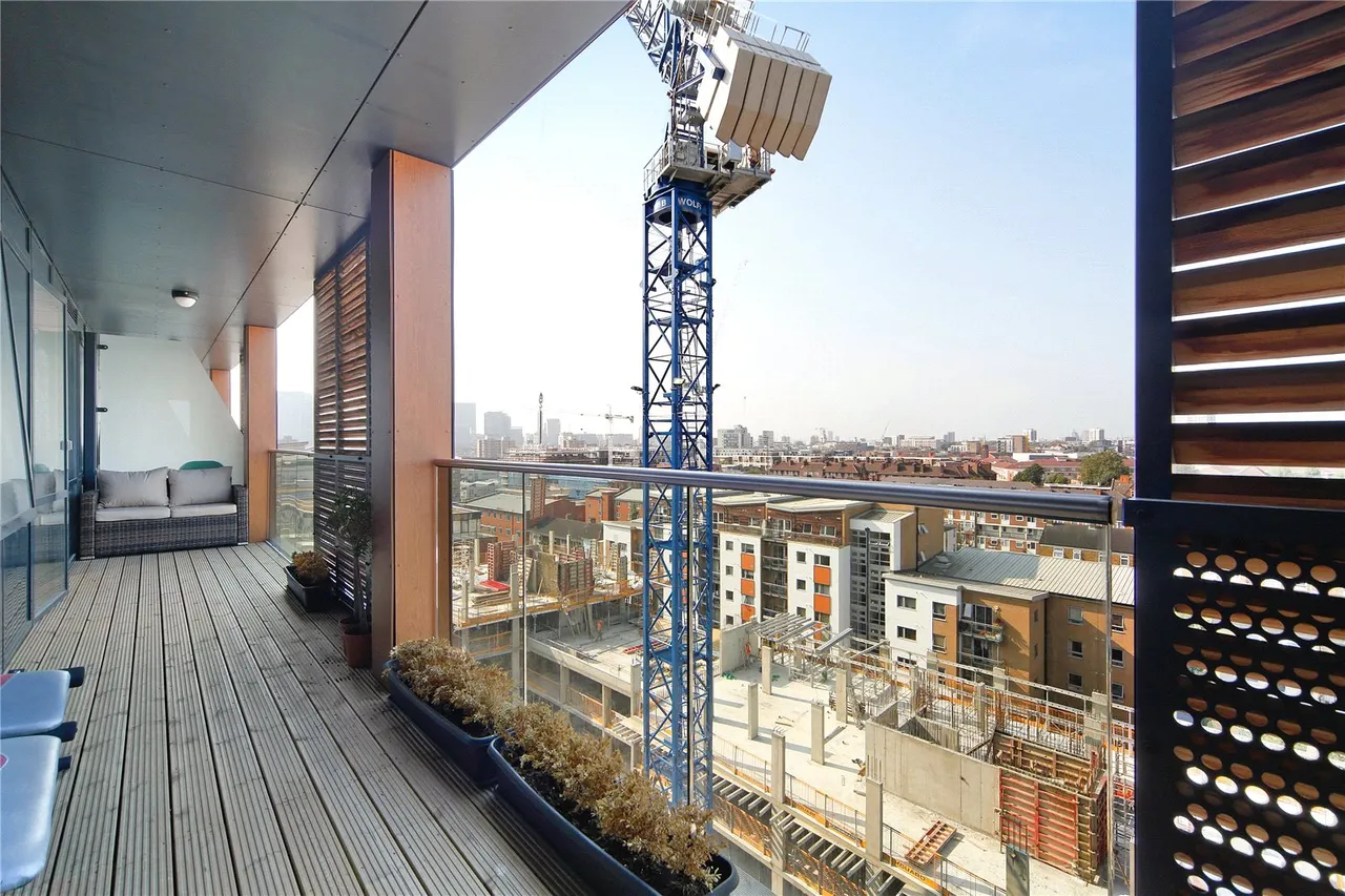 Barry Blandford Way, London, E3, photo 2