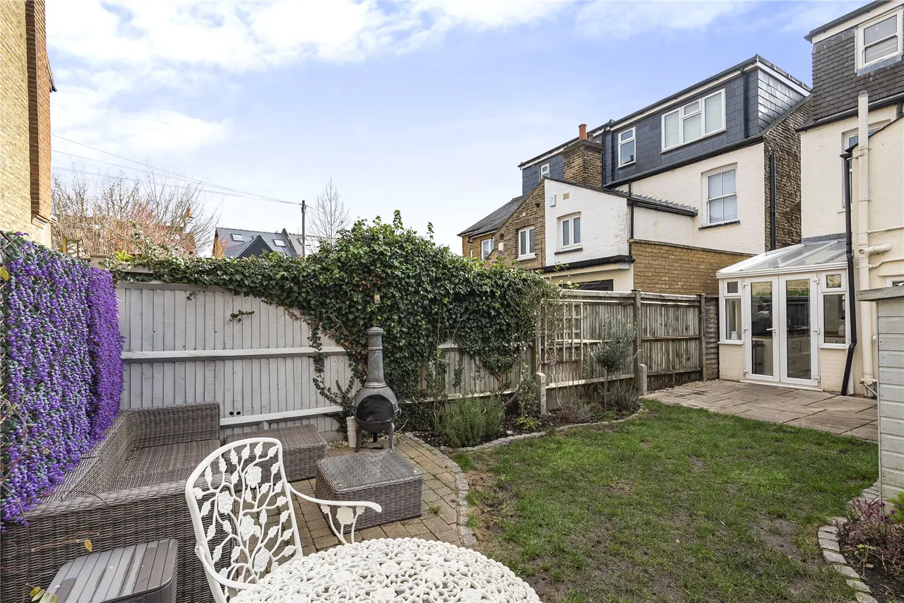 Priory Road, Hampton, London, TW12 2NT, photo 12