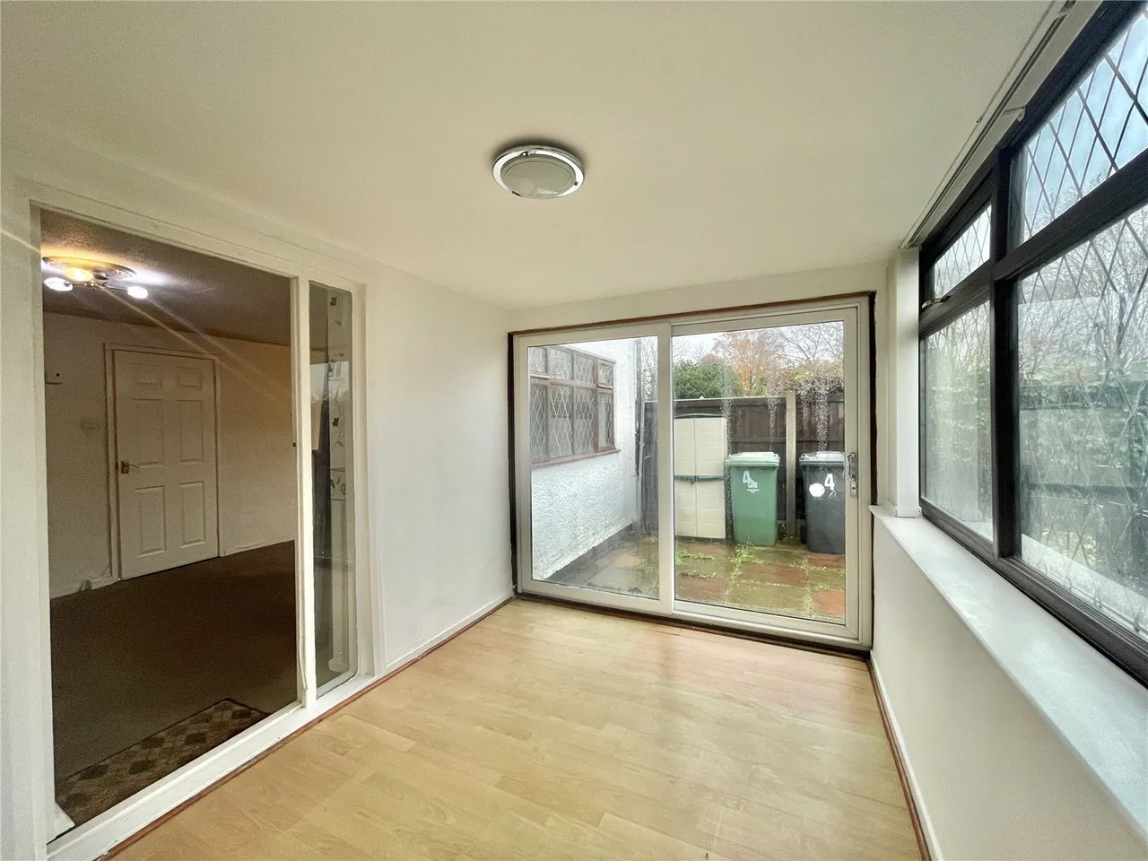 St. Marys Close, Hale Village, L24, photo 10