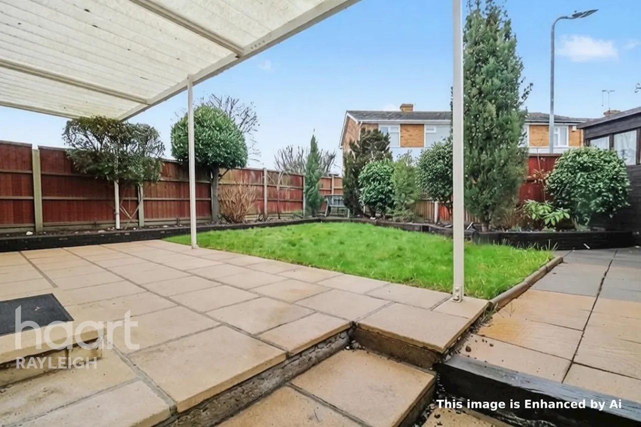 Chesterfield Crescent, Leigh-On-Sea, SS9, photo 21