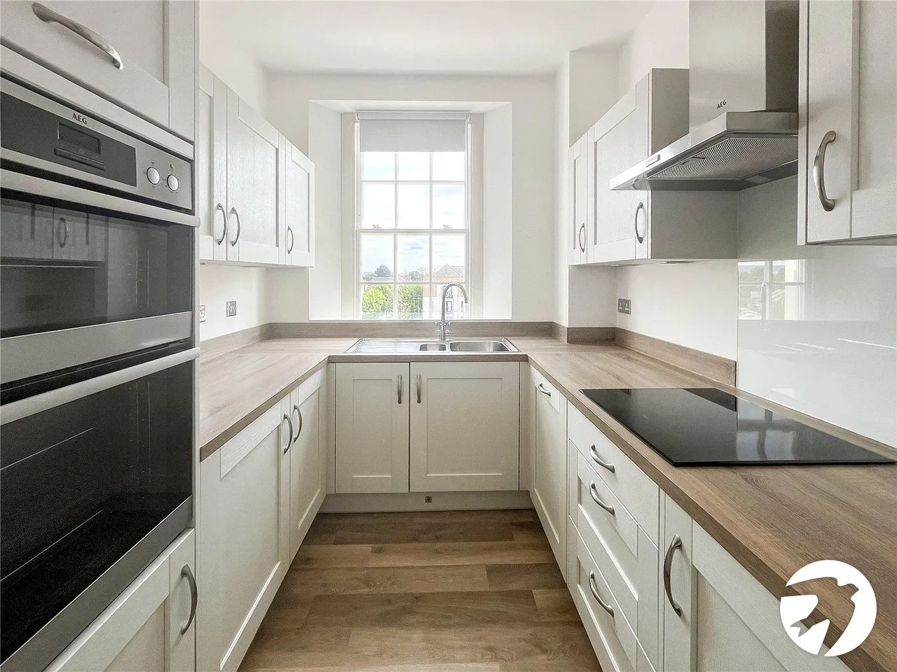 Wills Crescent, Leybourne, ME19, photo 4