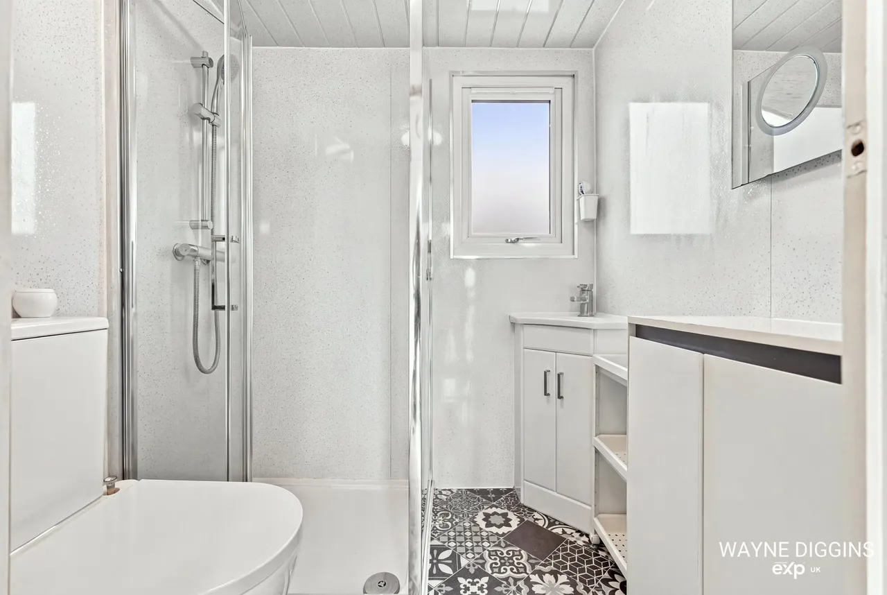 Second Avenue, Kingsleigh Park Homes, SS7, photo 14