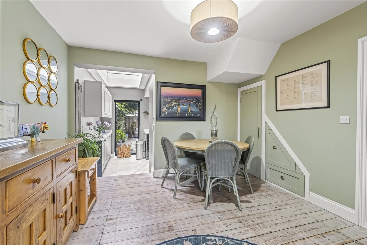 Blackmores Grove, Teddington, TW11 9AE, photo 7
