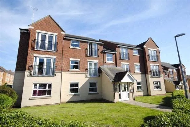 2 bed flat for sale — Sandpiper Way, LEIGHTON BUZZARD, Bedfordshire, LU7