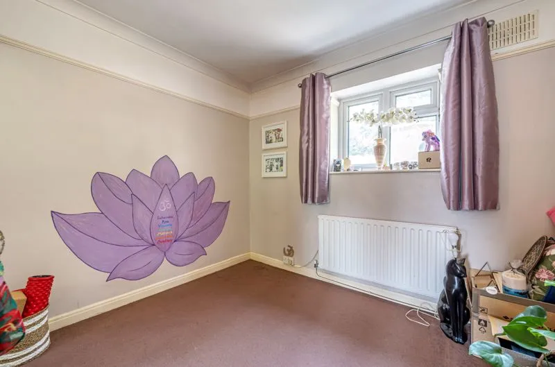Kingsdown Avenue, South Croydon CR2 6QF, photo 8
