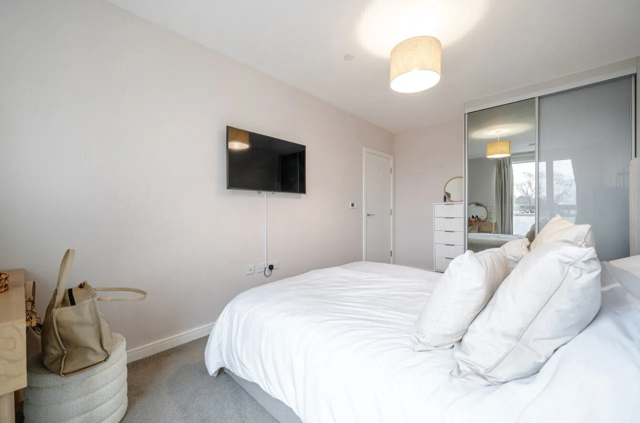 Acton, W3, photo 13