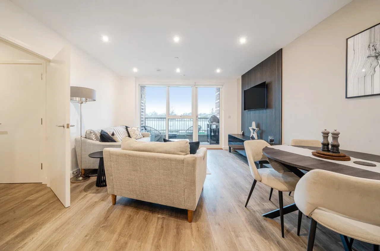 Acton, W3, photo 12