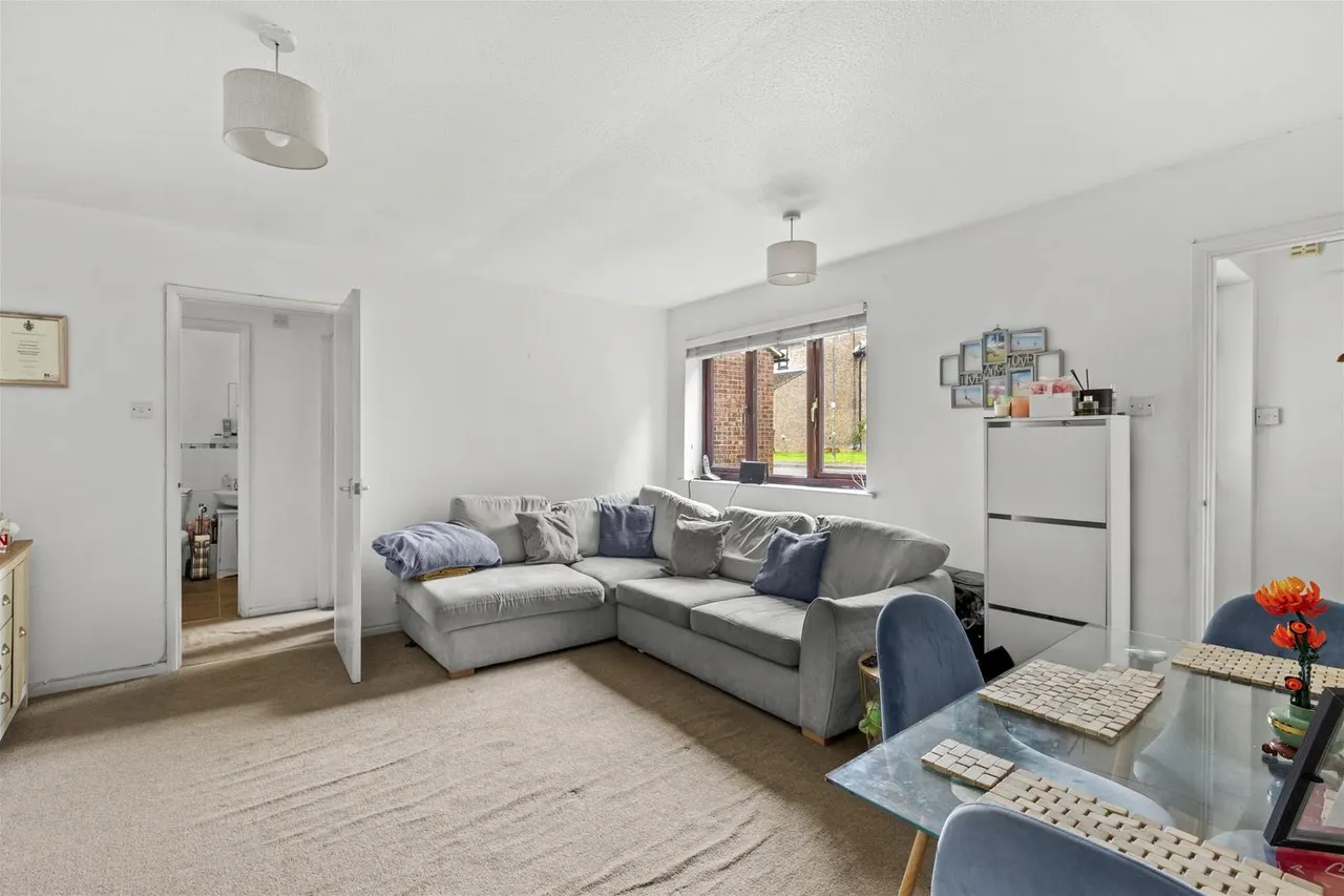 Birinus Close, High Wycombe, HP12, photo 3