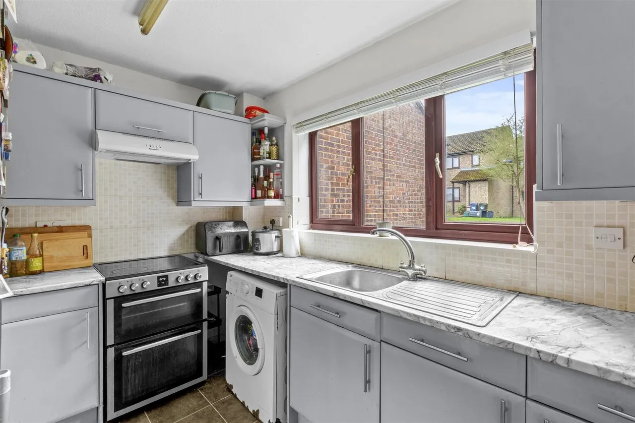 Birinus Close, High Wycombe, HP12, photo 5