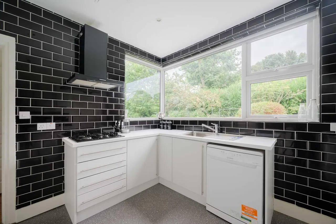 Cairnburn Crescent, belmont, BT4, photo 12