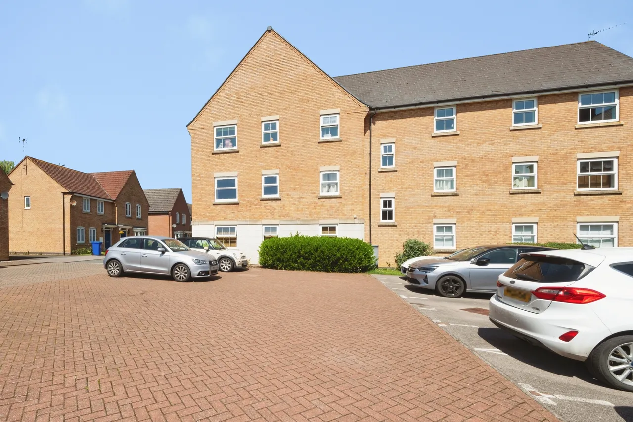 Alchester Court, Towcester, NN12, photo 13