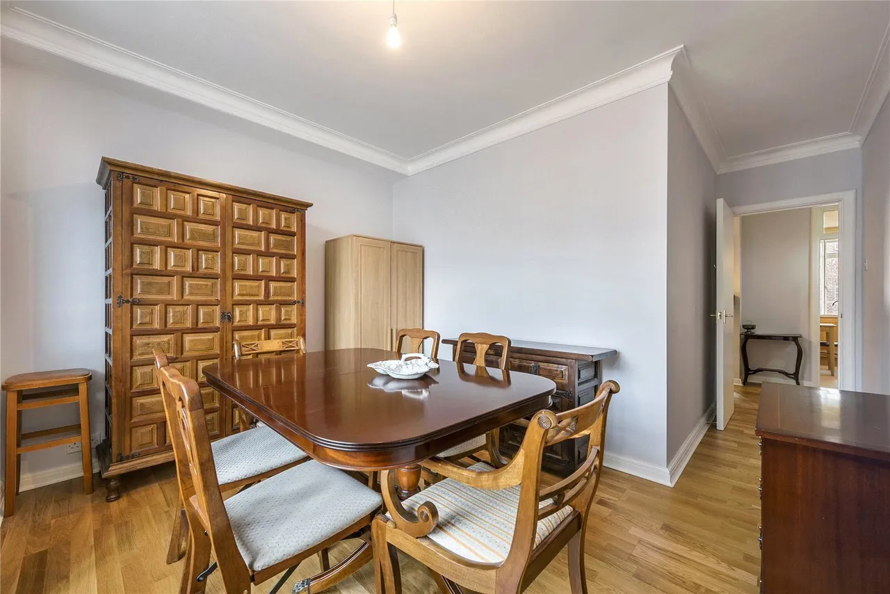 Finchley Road, Swiss Cottage, NW3, photo 9