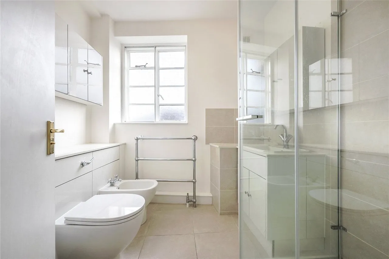 Finchley Road, Swiss Cottage, NW3, photo 4