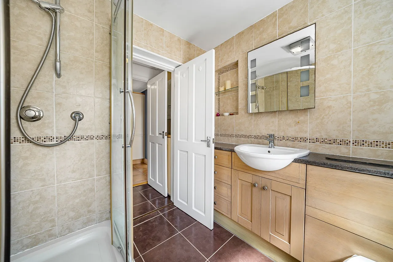 Mead Road, Edenbridge, TN8, photo 19