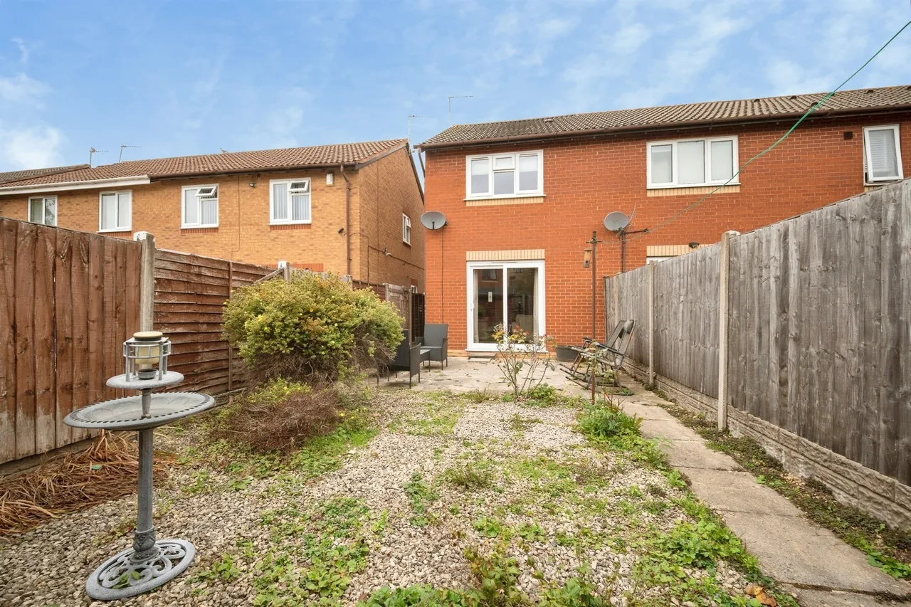 Avern Close, Tipton, DY4, photo 20
