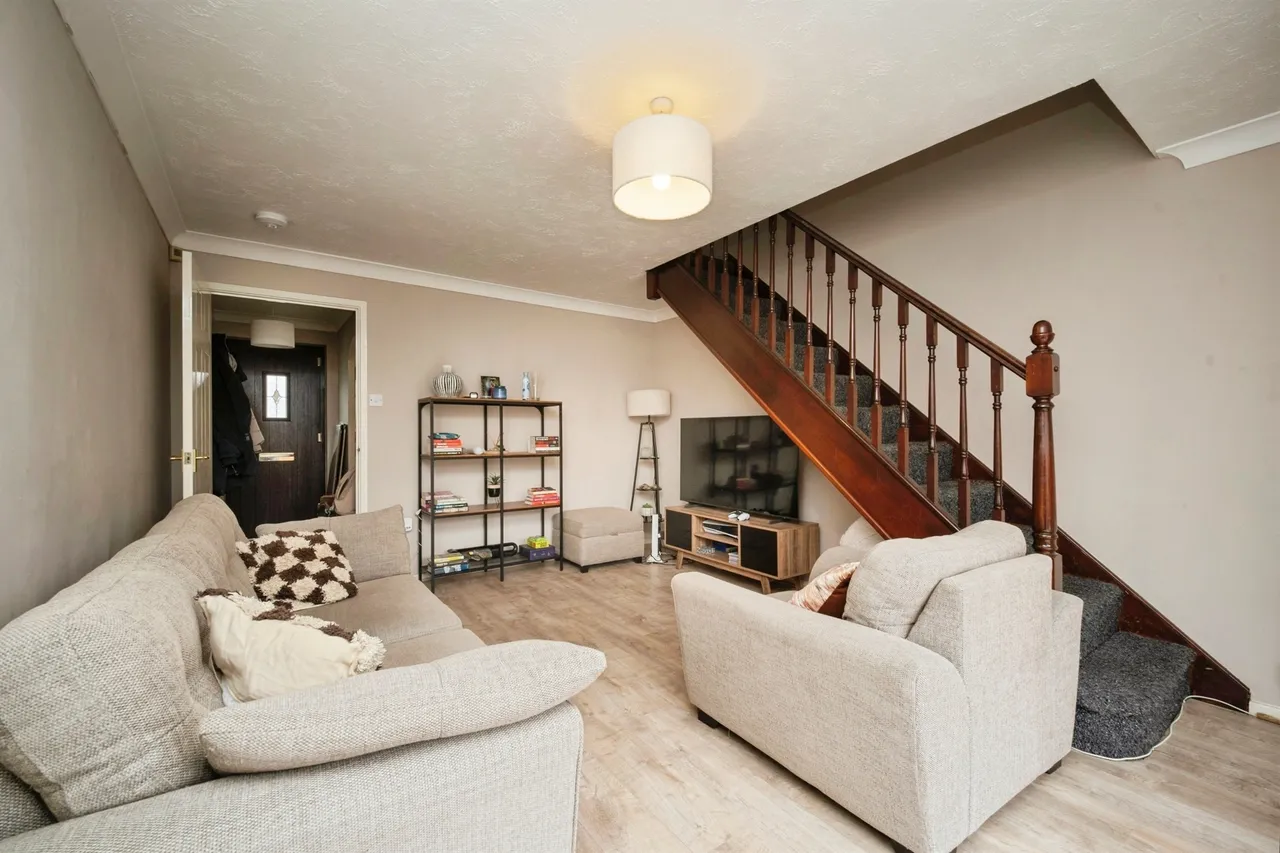 Avern Close, Tipton, DY4, photo 5