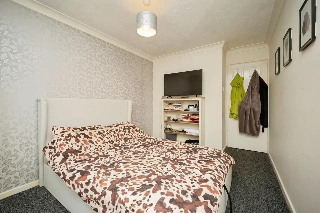 Avern Close, Tipton, DY4, photo 12
