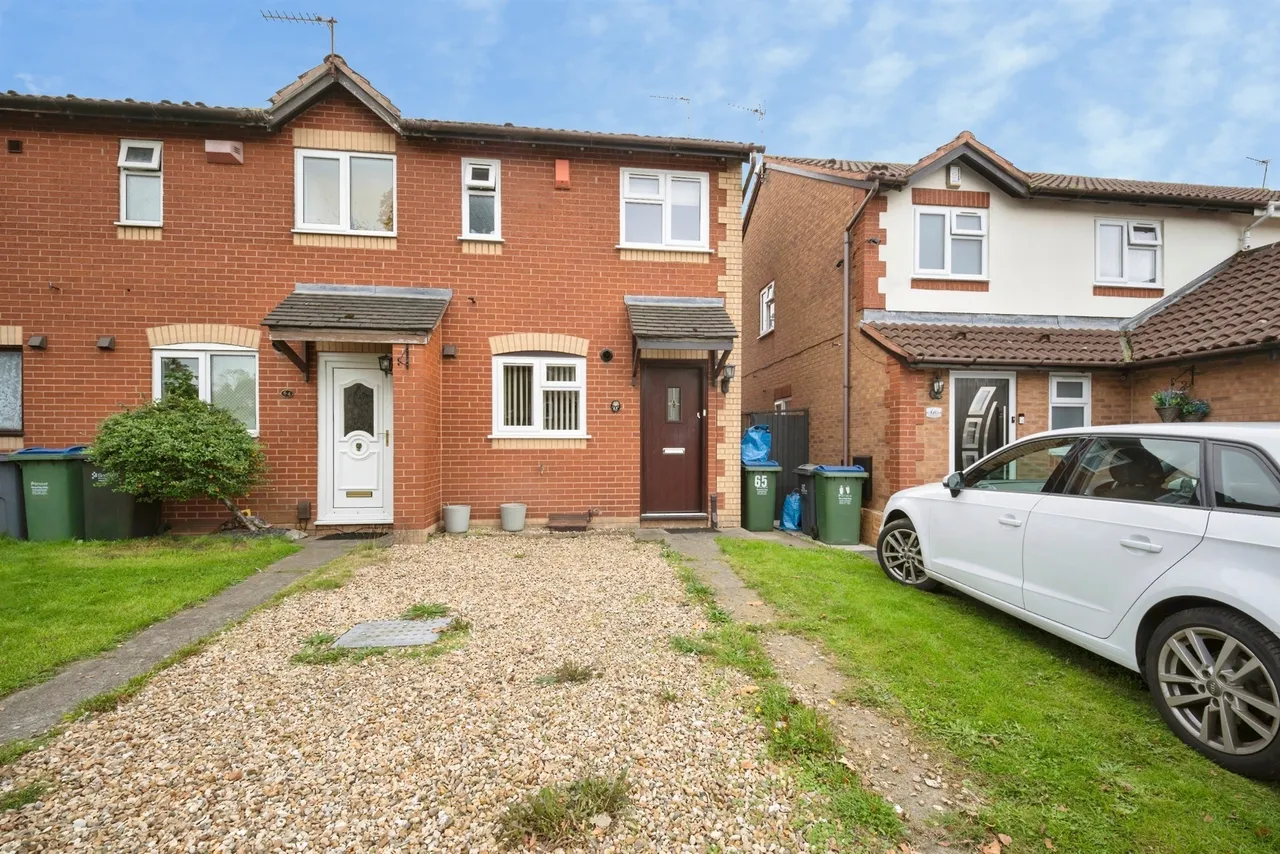 2 bed house for sale, Avern Close, Tipton, DY4