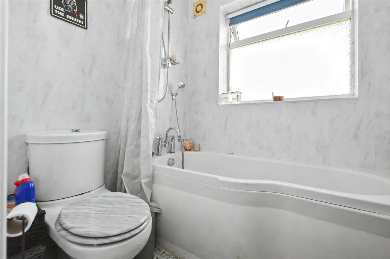 Windsor Crescent, Rothwell, LS26, photo 4