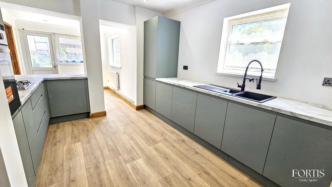 Beechley Drive, Cardiff, CF5, photo 7