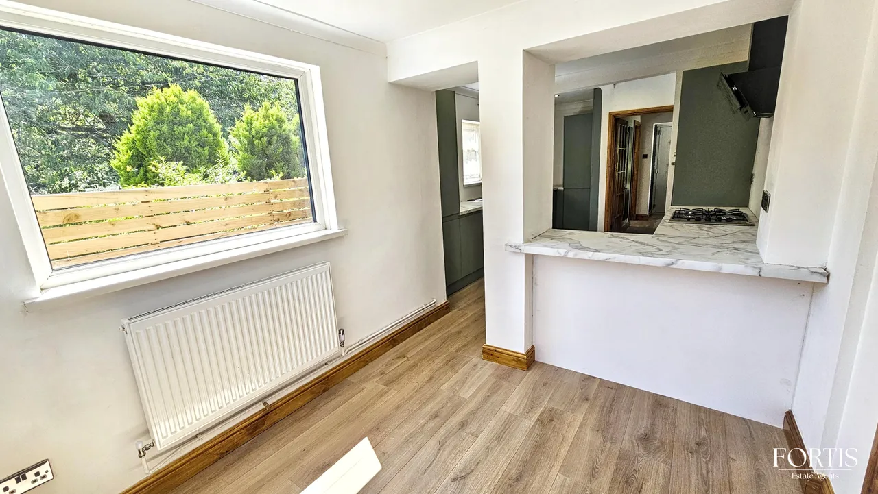 Beechley Drive, Cardiff, CF5, photo 9
