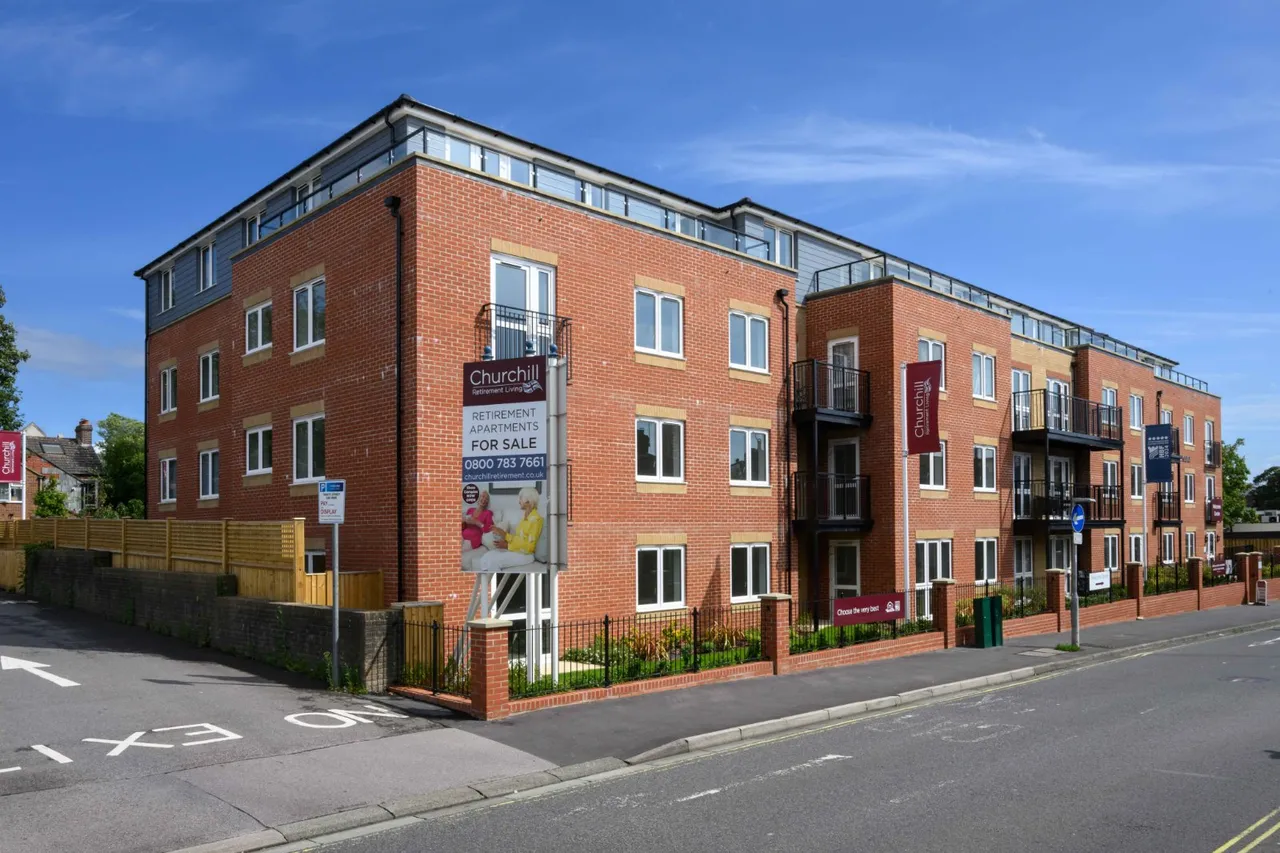 1 bed flat for sale, Trinity Street, Fareham, PO16