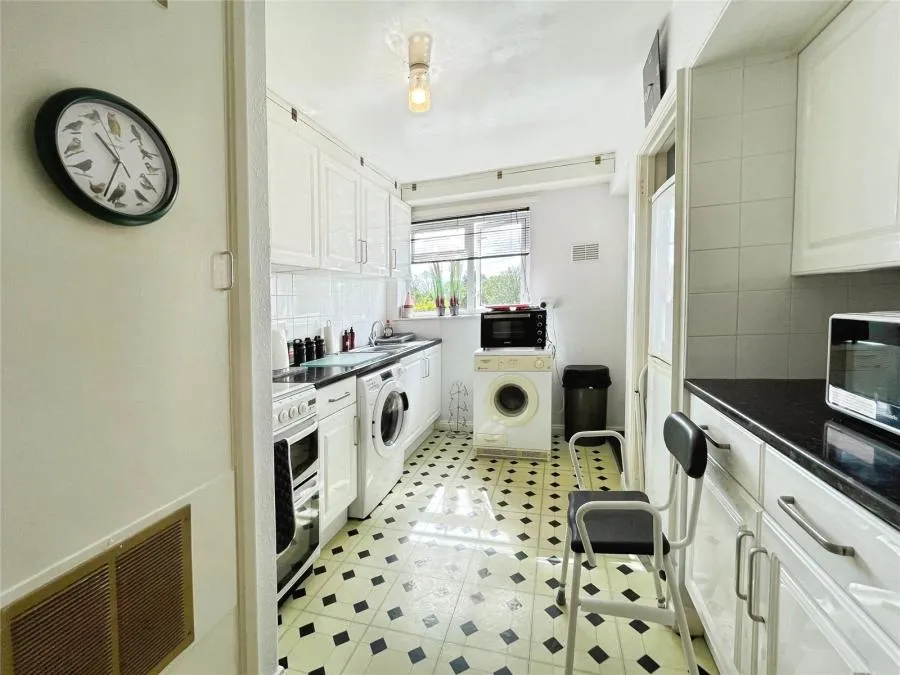 Whites Row, Kenilworth, CV8, photo 6