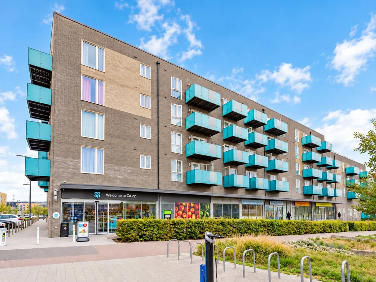 1 bed flat for sale, Leslie Hitchcock House, IG11