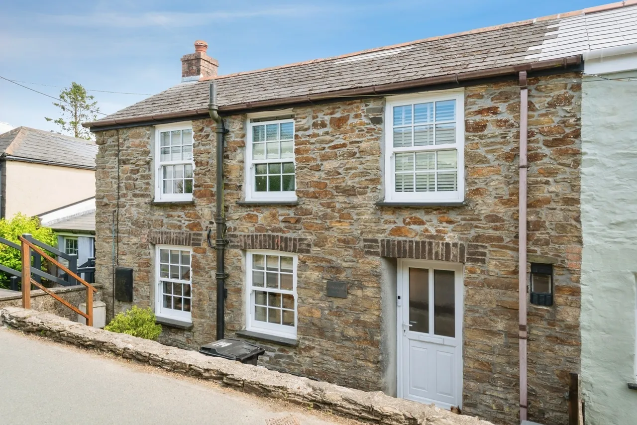2 bed house for sale, Fore Street, Pensilva, PL14